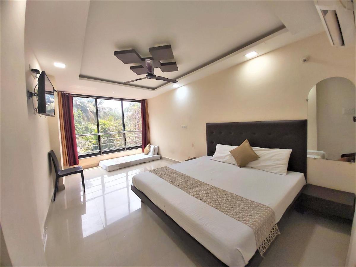 Swastic Hotel At Calangute Goa Exteriör bild