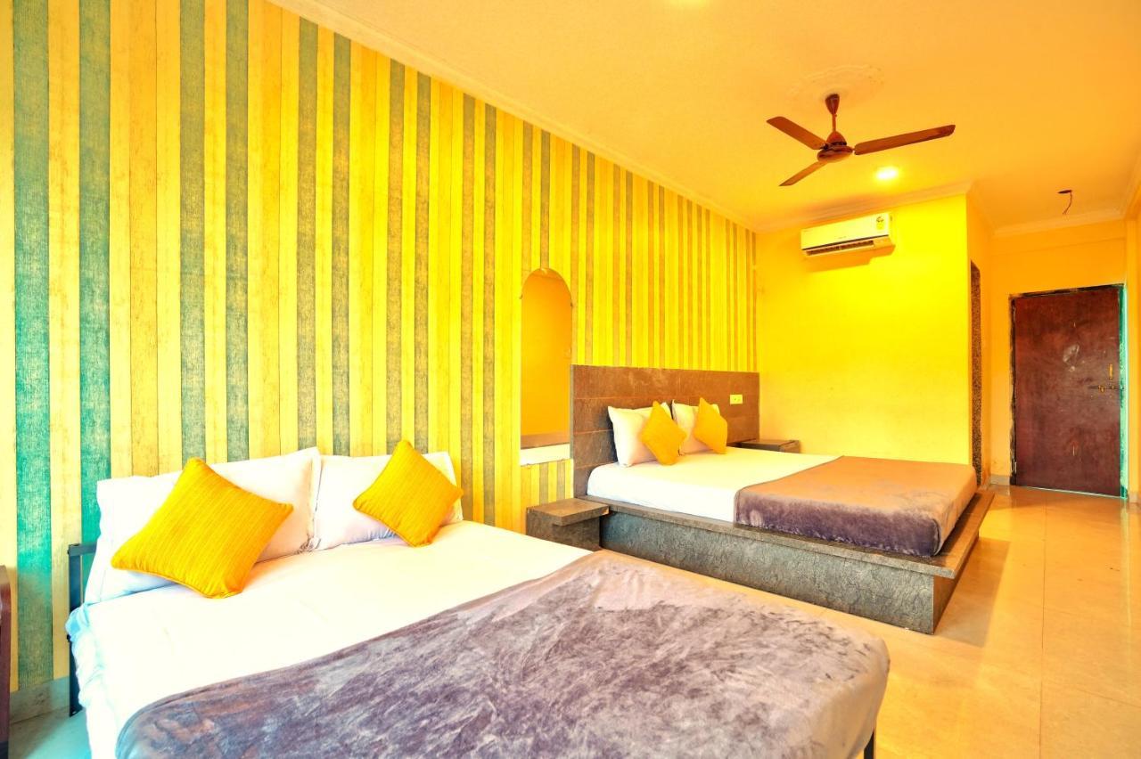 Swastic Hotel At Calangute Goa Exteriör bild
